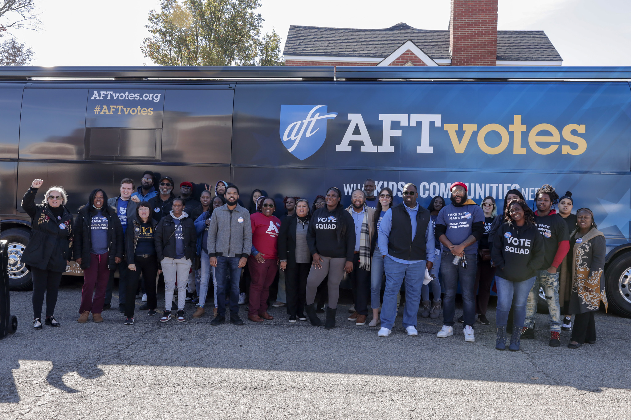 AFT Votes Bus Tour in Cincinnati