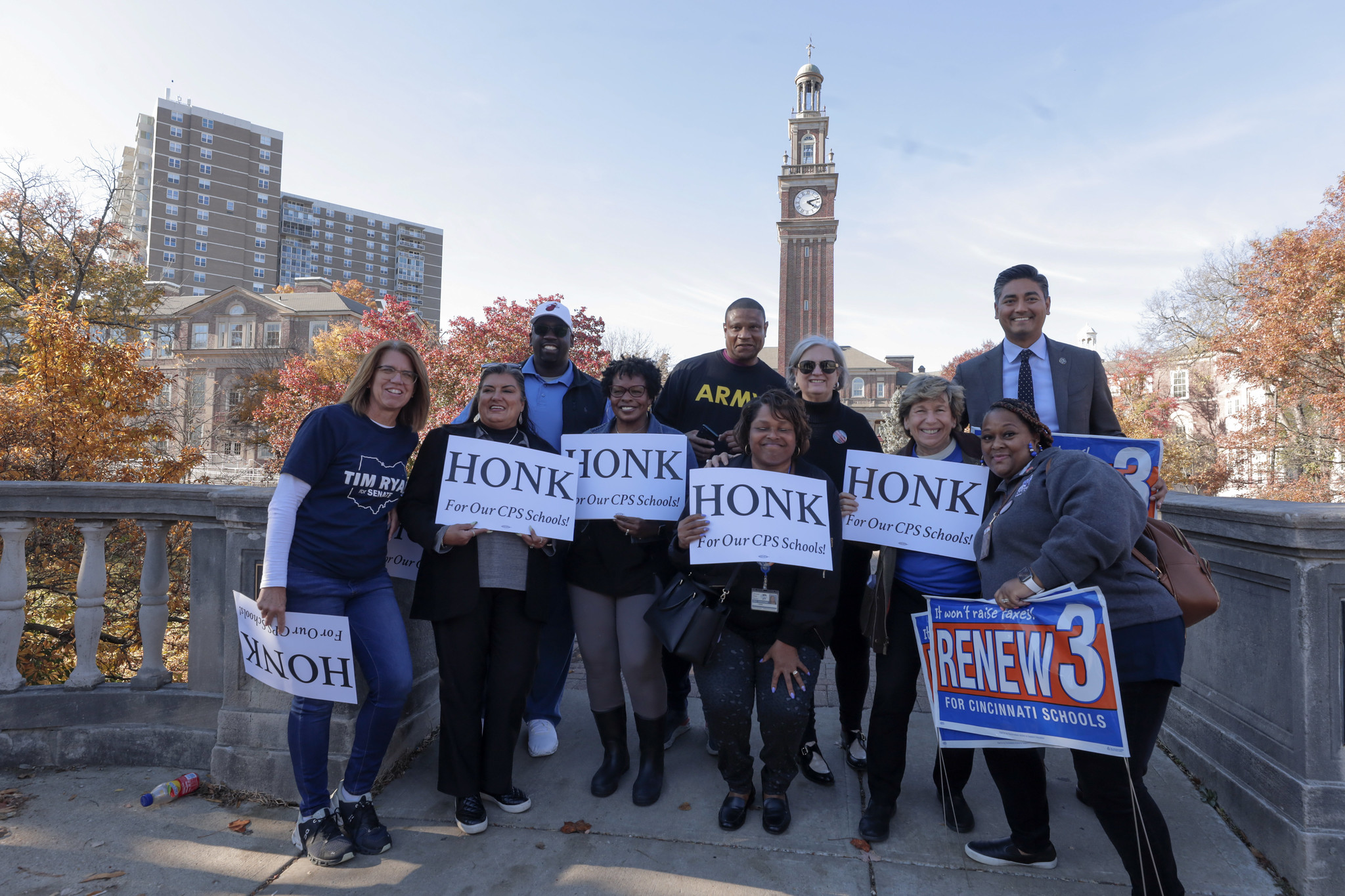 AFT Votes Bus Tour in Cincinnati